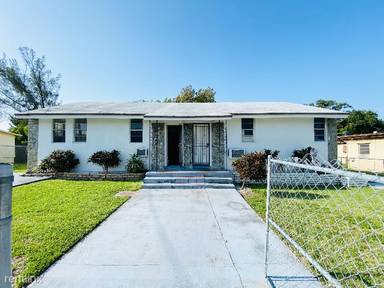 Main picture of 2750 NW 60th St
