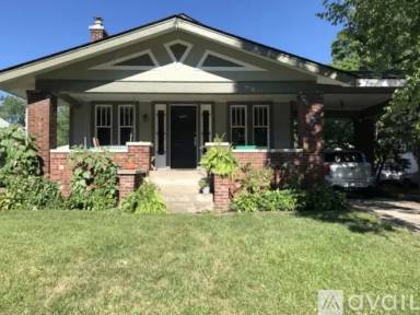 Main picture of 445 N Emerson Ave