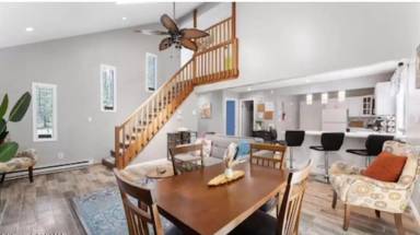 Main picture of 9197 Buttonwood Ct