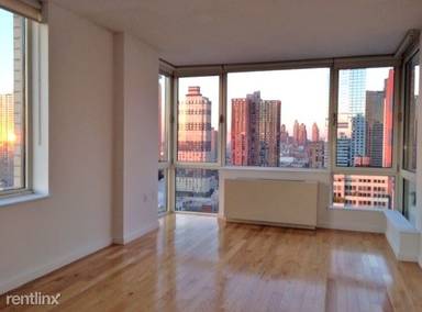 Main picture of 336 W 37th St Apartments
