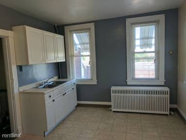 Main picture of 3329 Ward St