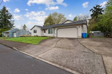 Main picture of 5240 SE 63rd Ave