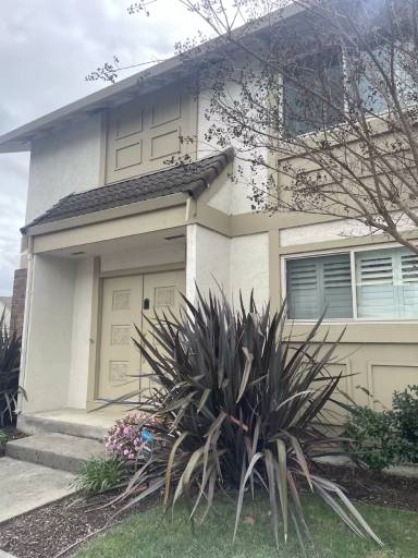 Main picture of 4834 Wolf Way