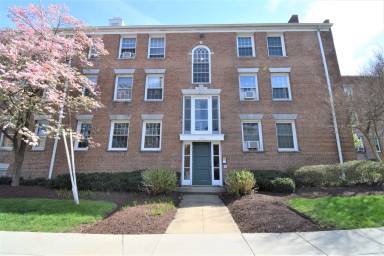 Main picture of 2714 Ordway St NW