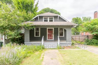 Main picture of 2004 Walker Ave