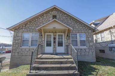 Main picture of 620 Waverly St