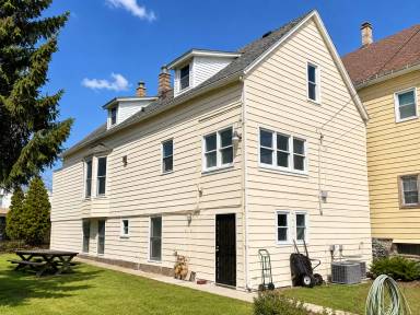 Main picture of 9611 S Avenue L
