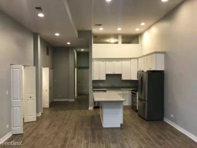 Main picture of 2130 W Rice St