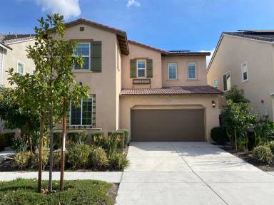 Main picture of 16129 Apricot Ave