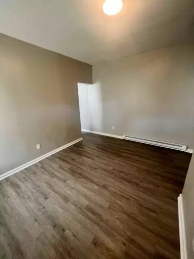 Main picture of 305 N Evans St