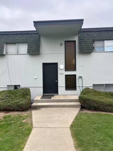 Main picture of 933 N Baker Ave