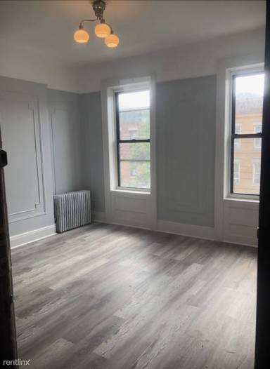 Main picture of 1707 Woodbine St