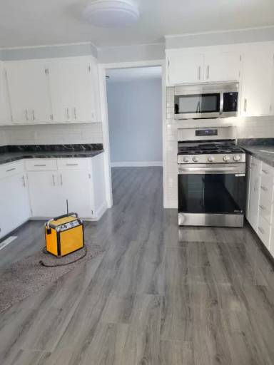 Main picture of 130 Sand Rd