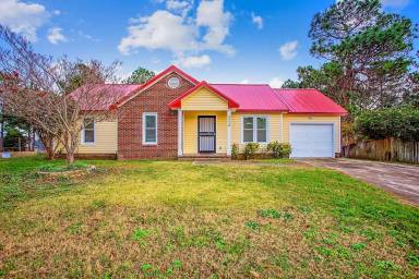 Main picture of 3302 Antler Dr