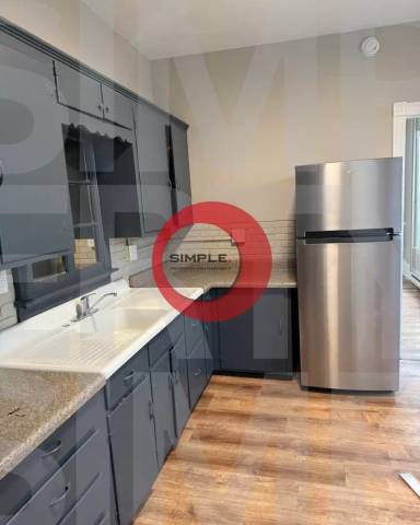 Main picture of 828 Madison Ave