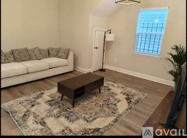 Main picture of 2134 Saint Andrew St