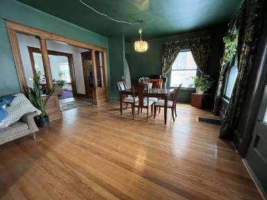 Main picture of 417 Alexander St
