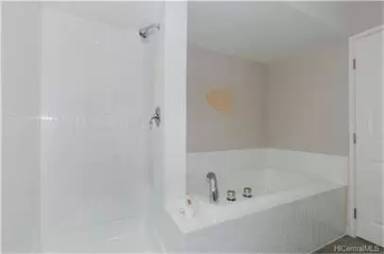 Main picture of 1291 Moanalualani Way