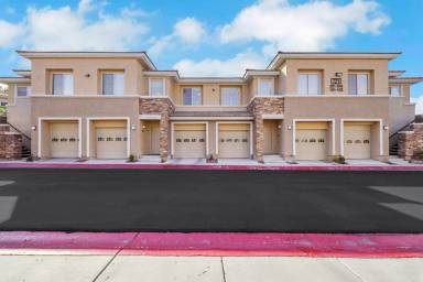 Main picture of 721 Peachy Canyon Cir