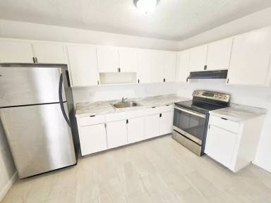 Main picture of 3051 Perry Ave