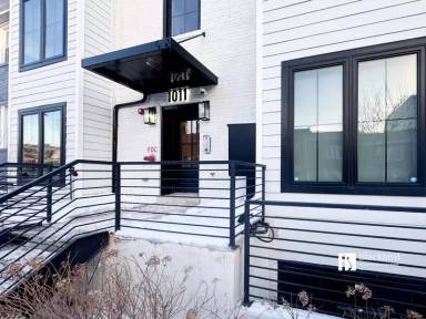 Main picture of 1011 18th St NE