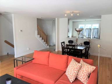Main picture of 1 Raymond St