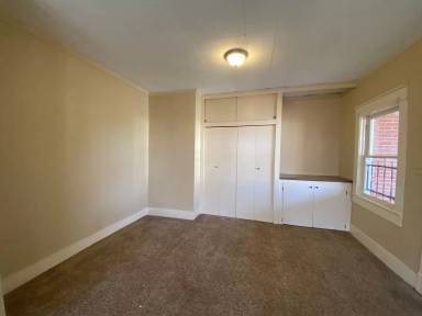 Main picture of 105 W Cherry Ave