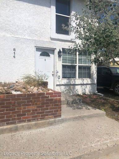 Main picture of 814 W 19th St
