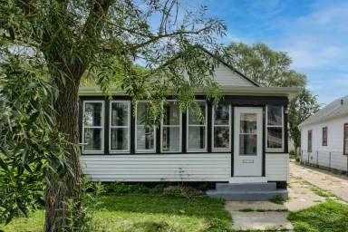 Main picture of 851 S 21st St