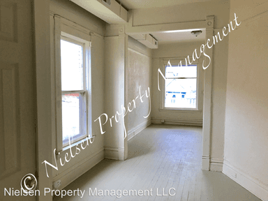 Main picture of 637 1/2 S Idaho St