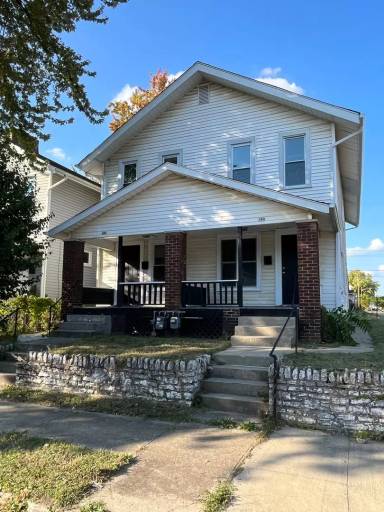 Main picture of 490 E Jenkins Ave