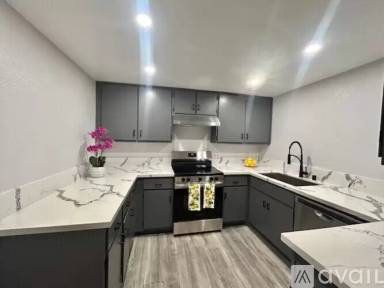 Main picture of 1603 E Cypress St