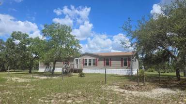 Main picture of 5331 NE 110th Ave