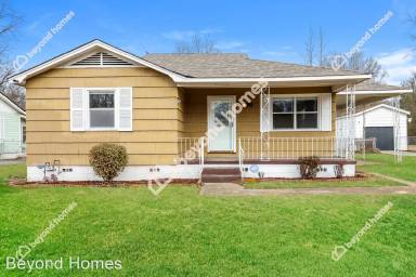 Main picture of 420 Price Dr