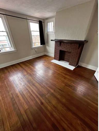 Main picture of 1212 Holmes St
