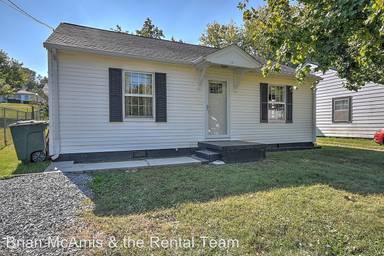 Main picture of 1121 Forest St