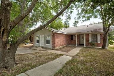 Main picture of 7207 Ritchie Dr