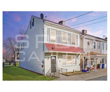 Main picture of 19 S York St