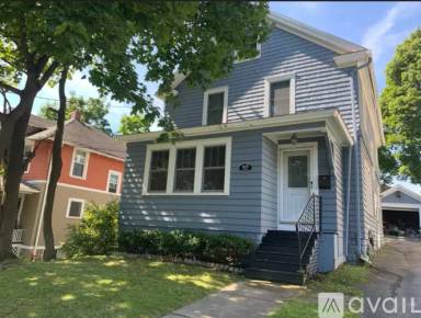Main picture of 326 Arlington Ave
