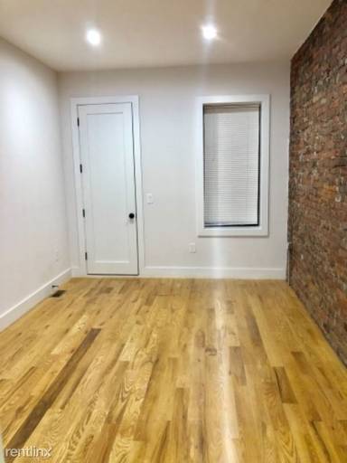 Main picture of 658 Schenck Ave