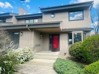 Main picture of 130 Fairway Blvd