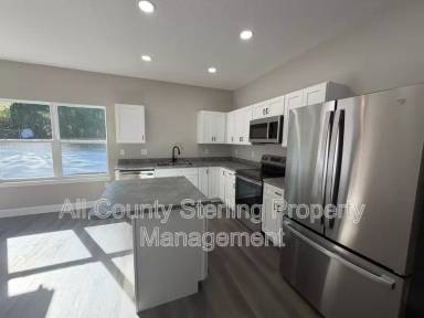 Main picture of 1418 SE Magnolia Loop
