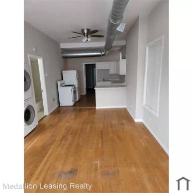 Main picture of 1241 N Ashland Ave