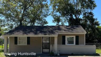 Main picture of 2227 Atkins Dr NW