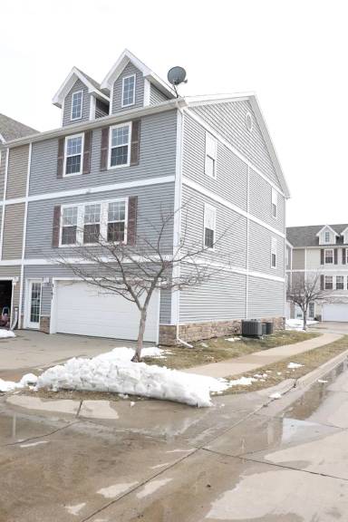 Main picture of White Birch Park Townhomes