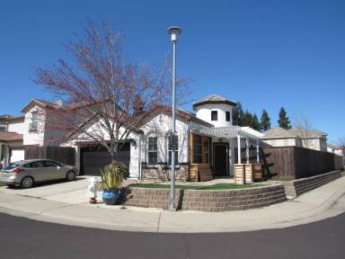 Main picture of 9429 Trolio Way