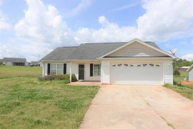 Main picture of 106 Wild Turkey Rd