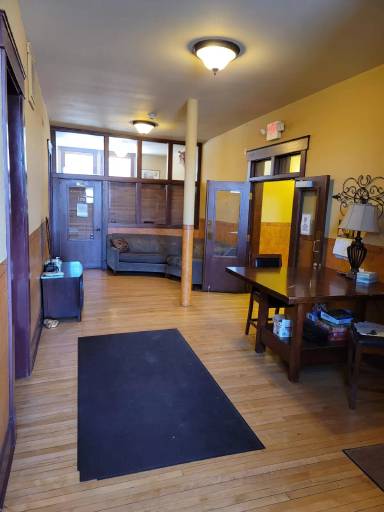 Main picture of 124 S Main St