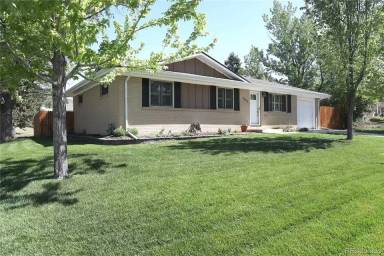 Main picture of 793 W Longview Ave