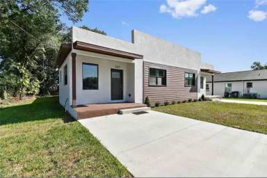 Main picture of 3327 Old Tampa Hwy